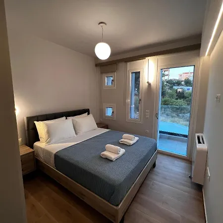 Elia Luxury Apartment *