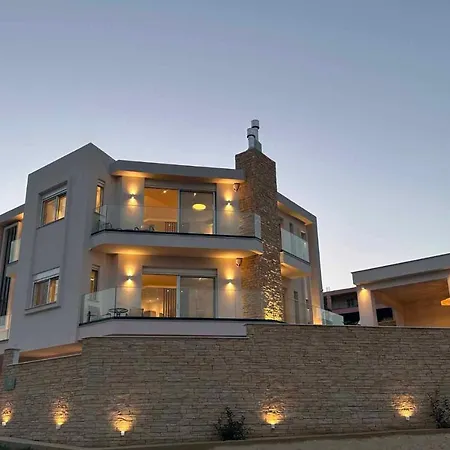 Elia Luxury * Chalkida