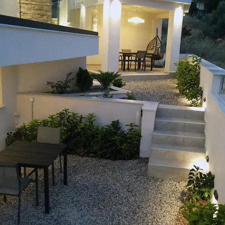 Elia Luxury Apartment Chalkida