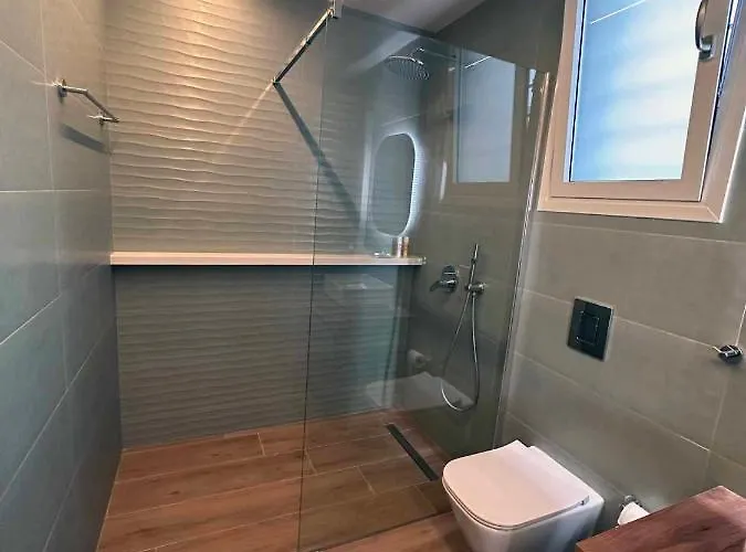 Elia Luxury Apartment *