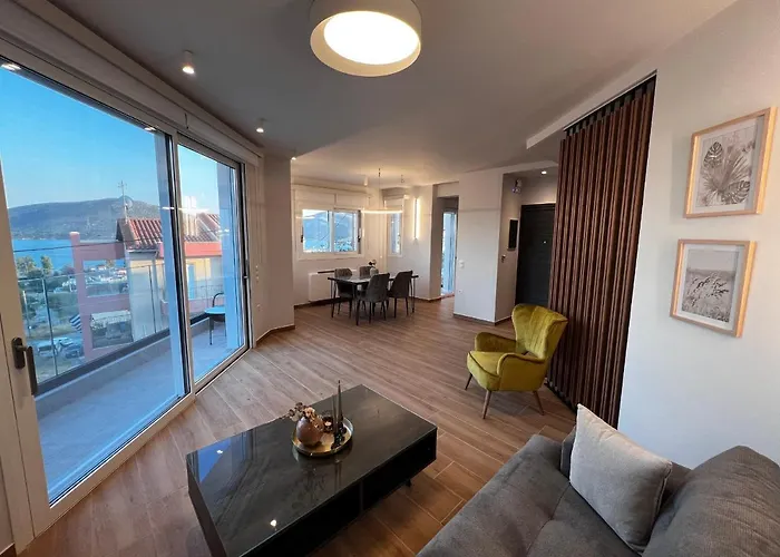 Elia Luxury Apartment Chalkida